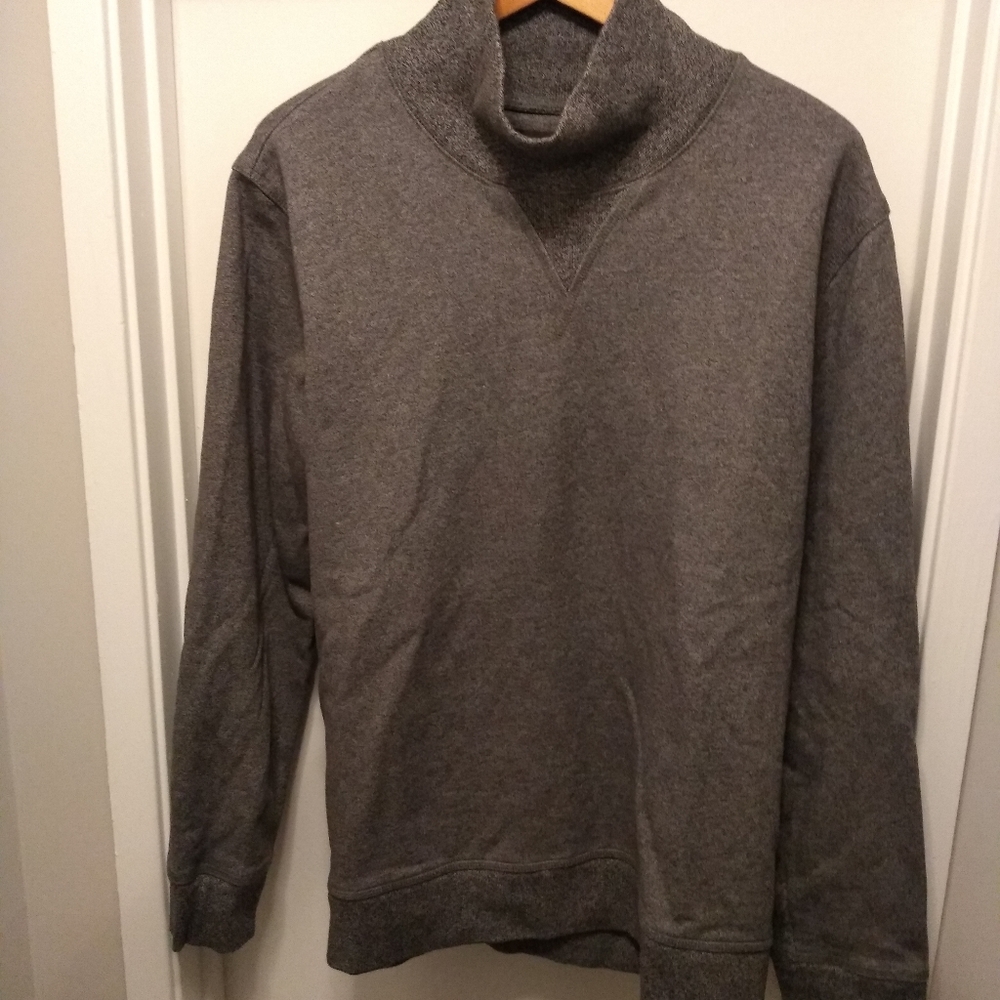 Men's Banana Republic mock turtle neck
